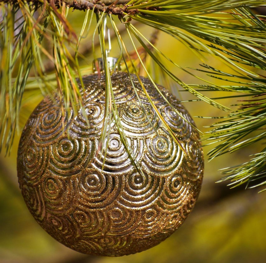 Why Artificial Christmas Trees Make the Holidays Special