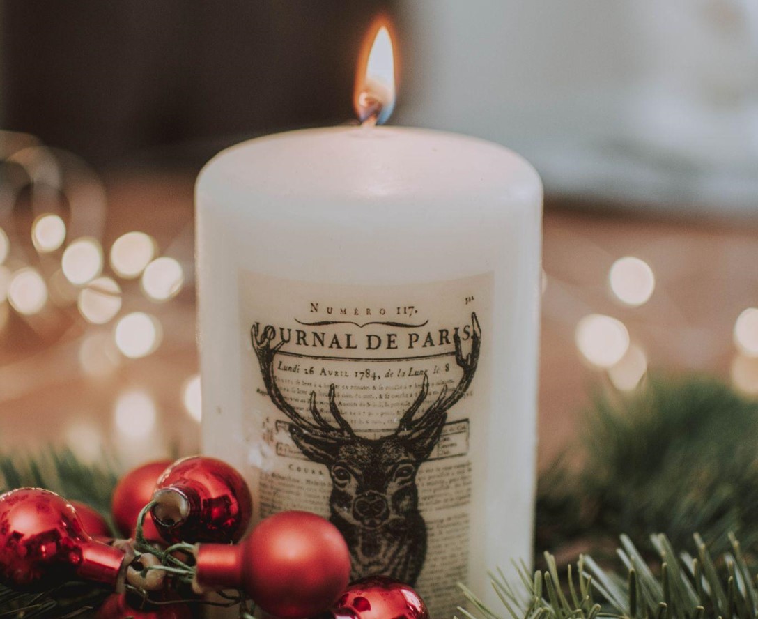 Transform Your Home with a Christmas Garland